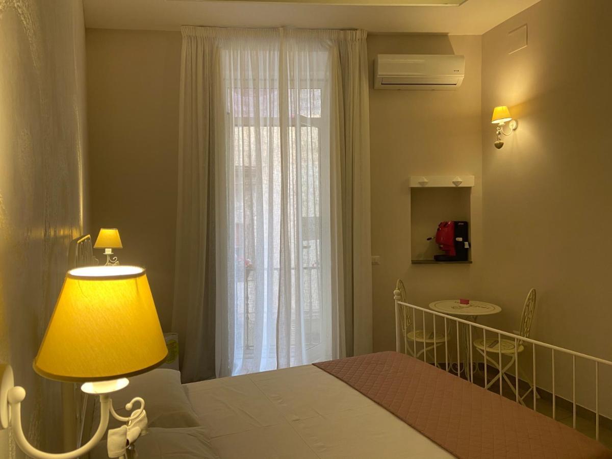 Beb La Gemma Bed and Breakfast Νάπολη Εξωτερικό φωτογραφία