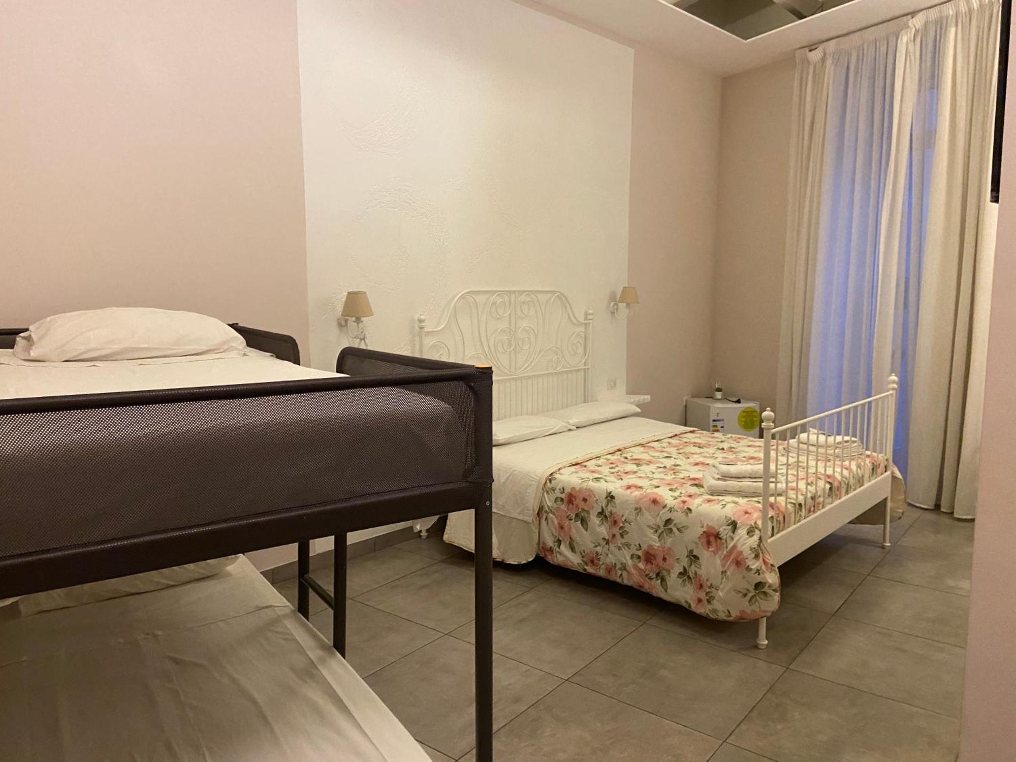 Beb La Gemma Bed and Breakfast Νάπολη Εξωτερικό φωτογραφία