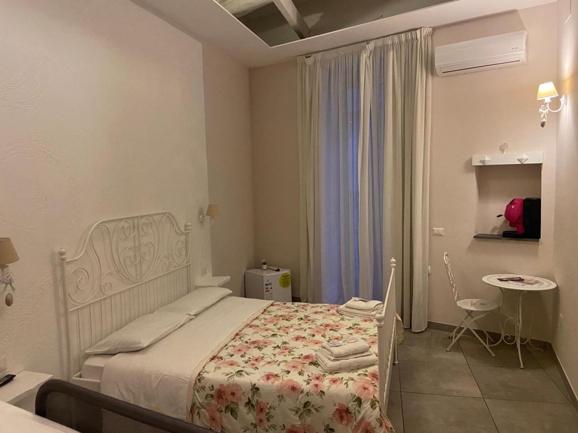 Beb La Gemma Bed and Breakfast Νάπολη Εξωτερικό φωτογραφία