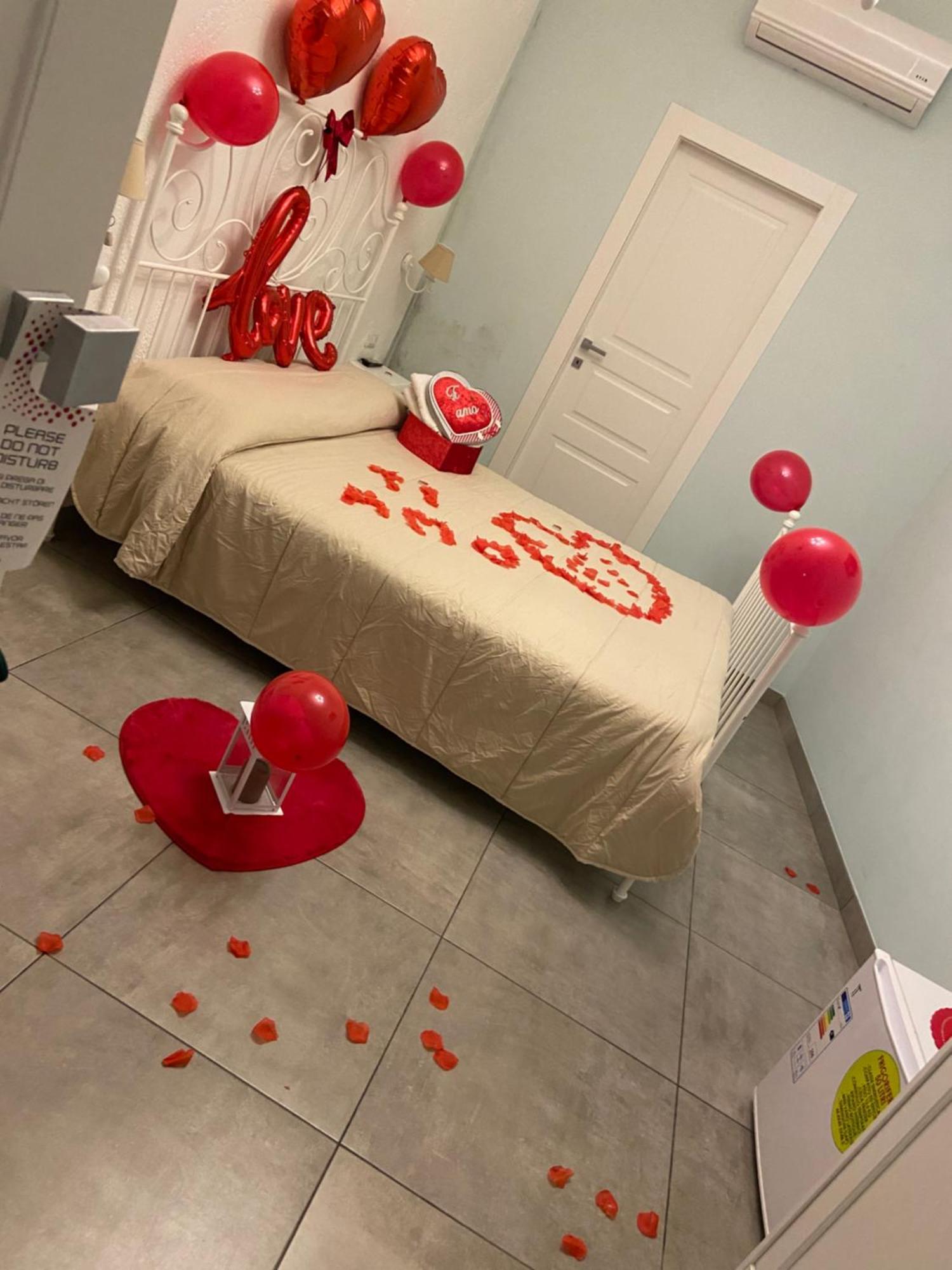 Beb La Gemma Bed and Breakfast Νάπολη Εξωτερικό φωτογραφία