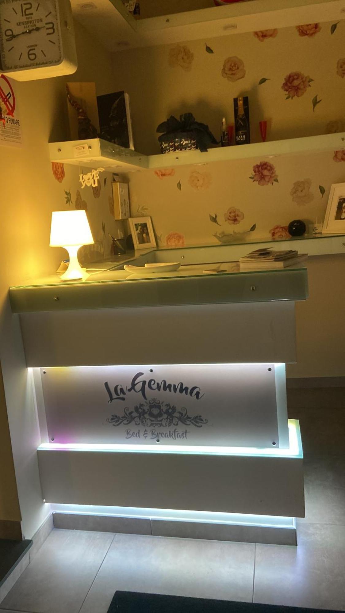 Beb La Gemma Bed and Breakfast Νάπολη Εξωτερικό φωτογραφία