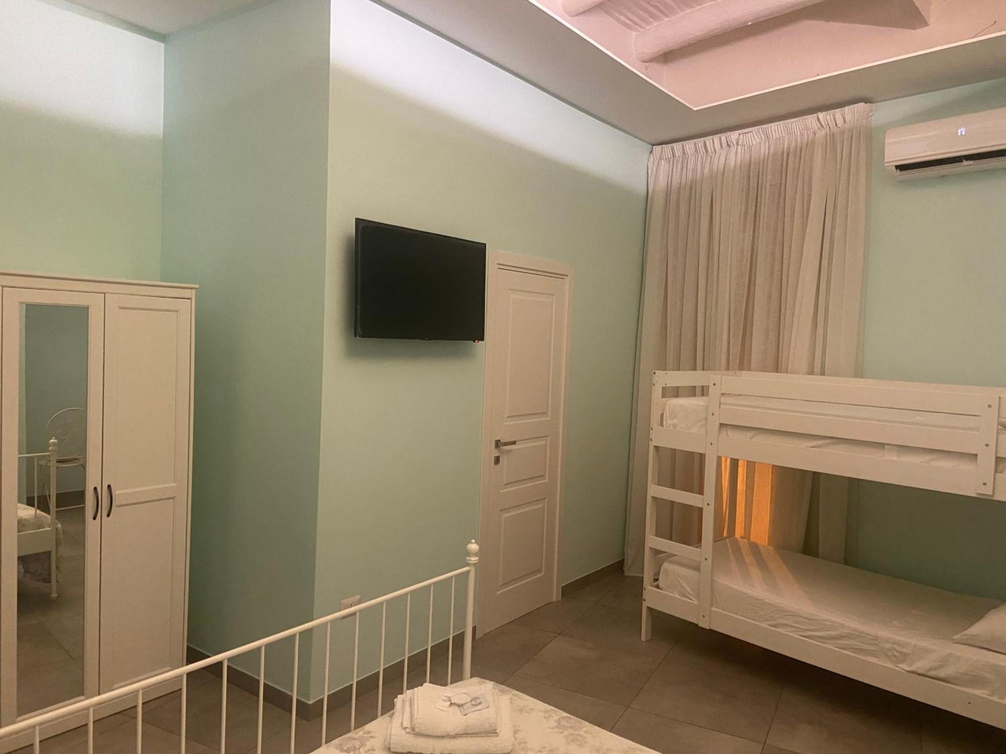 Beb La Gemma Bed and Breakfast Νάπολη Εξωτερικό φωτογραφία