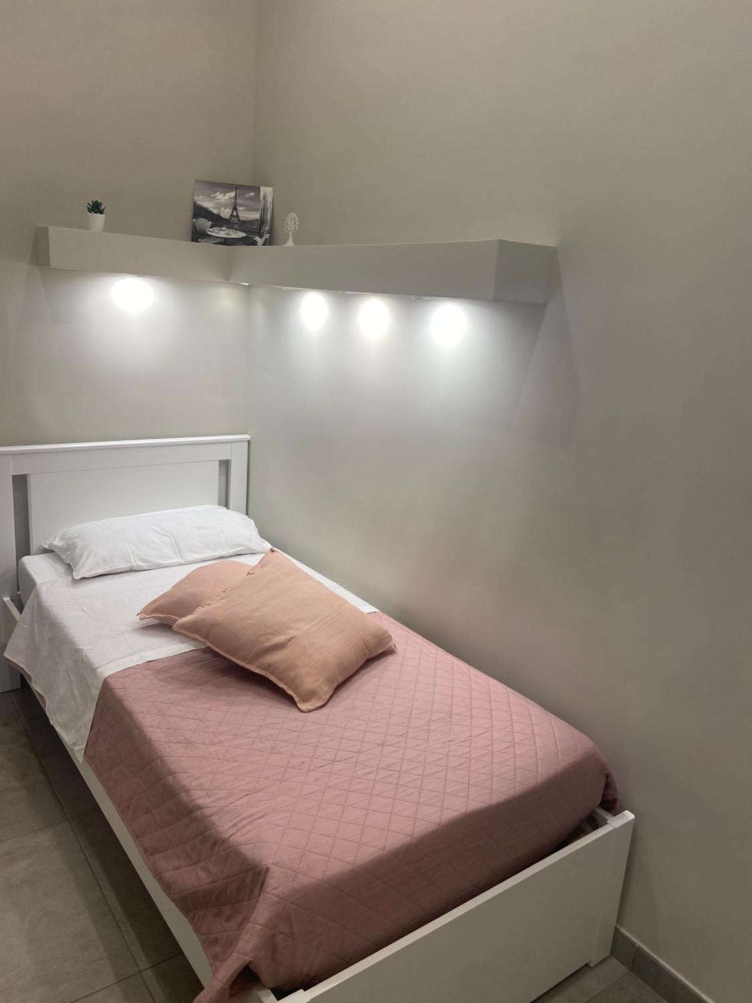 Beb La Gemma Bed and Breakfast Νάπολη Εξωτερικό φωτογραφία