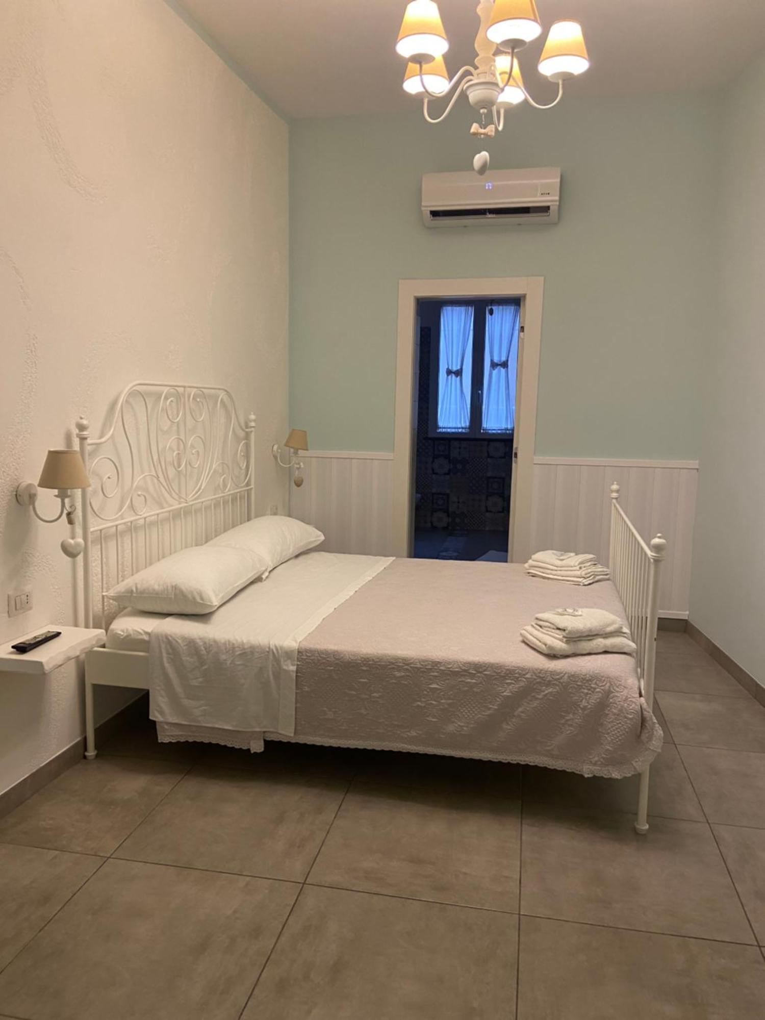 Beb La Gemma Bed and Breakfast Νάπολη Εξωτερικό φωτογραφία